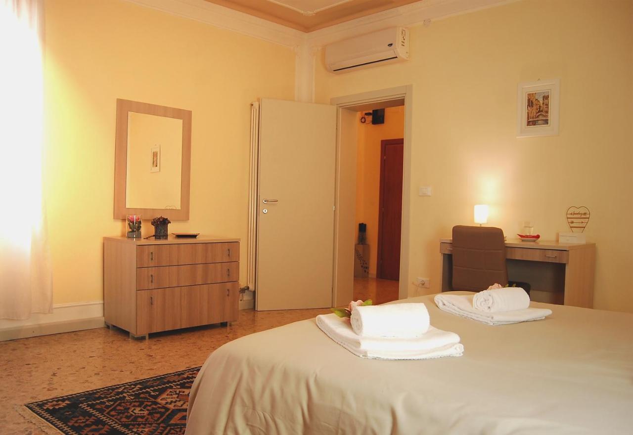 Cozy Quiet Venice Guglie Apartment Kültér fotó